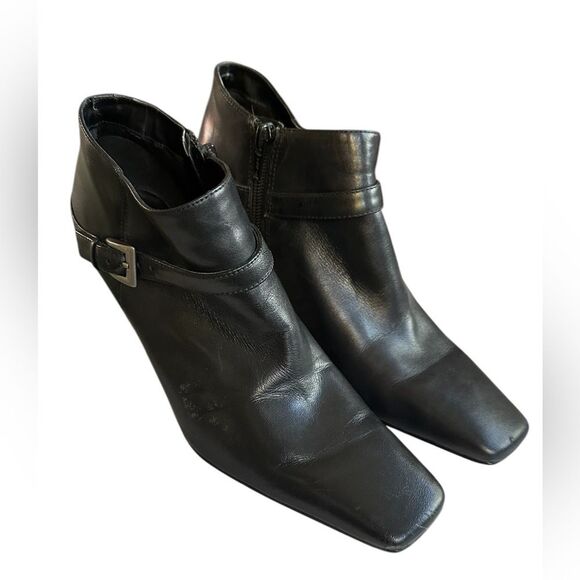 Bandolino Leather Square Toe 3” Heel Booties. Black Size 6.5. - Picture 4 of 7